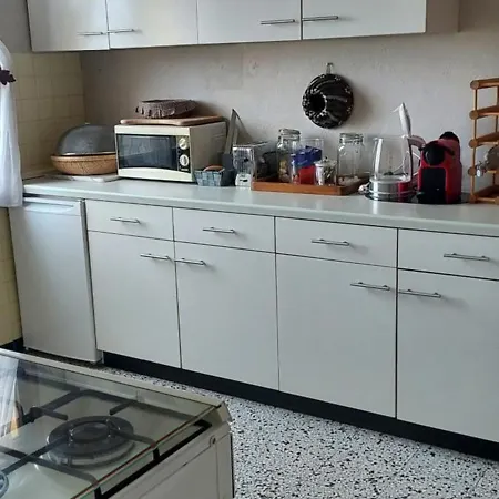 04 Luberon 3 8 Personnes Vachères