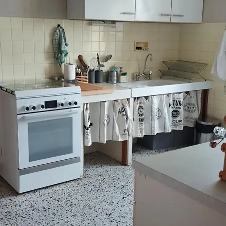 04 Luberon 3 8 Personnes *