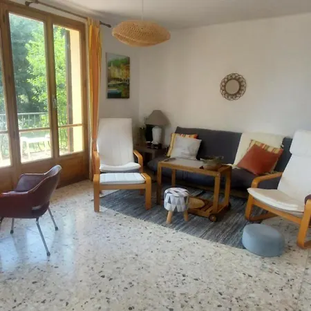 Villa 04 Luberon 3 8 Personnes Vachères