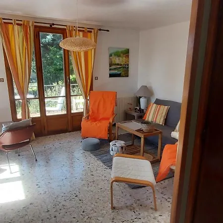 04 Luberon 3 8 Personnes Villa Vachères